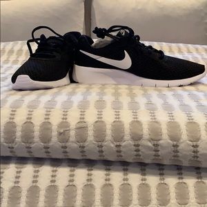 Brand New Never Worn Tanjun Nike